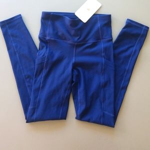 NWT Fabletics Cold Weather Pocket Legging XS